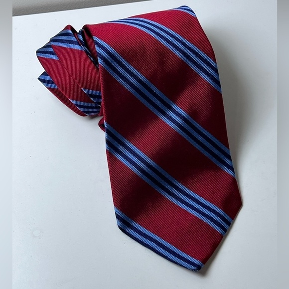 Brooks Brothers 109% Silk Classic Red Navy Stripe Power Tie Made in Italy EUC - Picture 3 of 9